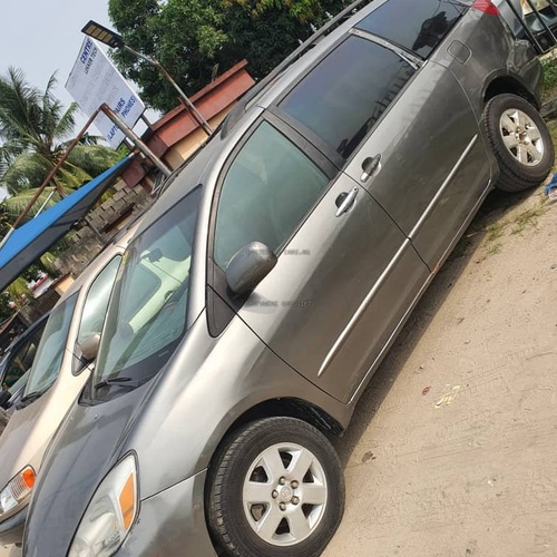 Toyota  Sienna XLE 2005 for Sale In Lagos