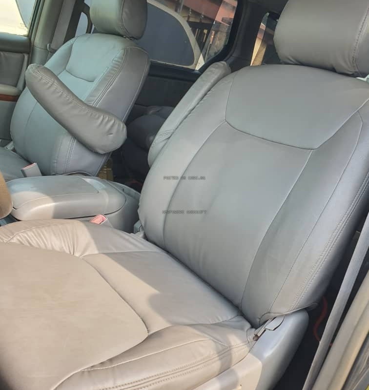 Toyota  Sienna XLE 2005 for Sale In Lagos image