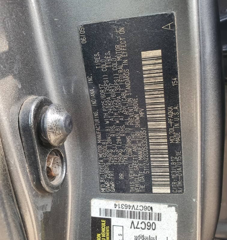Toyota  Sienna XLE 2005 for Sale In Lagos image