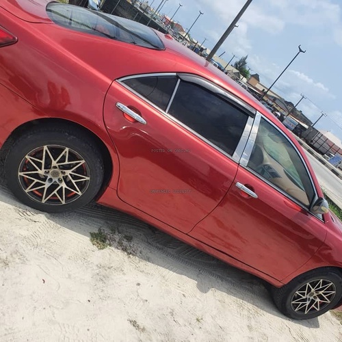 Registered 2010 Toyota Camry LE in Ibeju Lekki Lagos