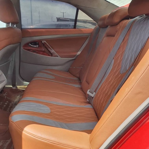 Registered 2010 Toyota Camry LE in Ibeju Lekki Lagos