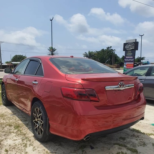 Registered 2010 Toyota Camry LE in Ibeju Lekki Lagos