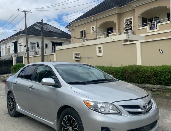Registered 2010 Toyota Corolla LE for Sale In Ibadan