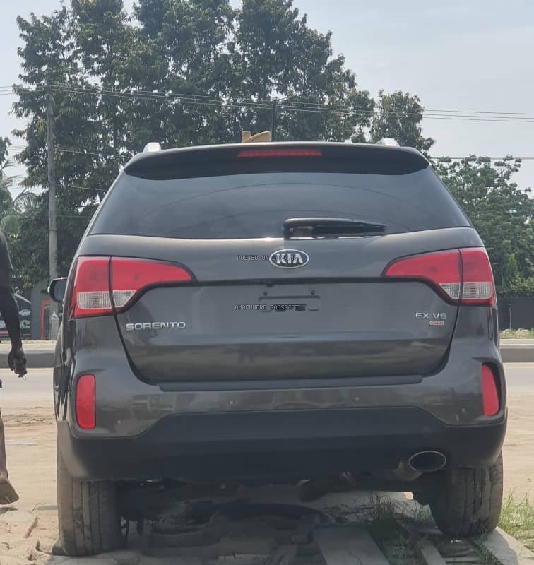 Foreign Used 2015 Kia Sorento for Sale In Lagos image