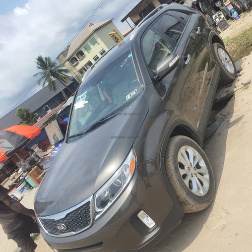 Foreign Used 2015 Kia Sorento for Sale In Lagos