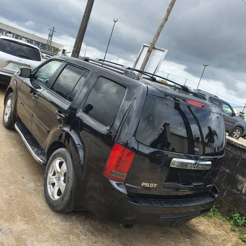 Honda Pilot 2013 model for Sale In Lagos
