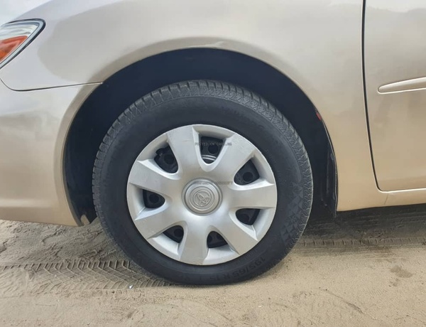 Tokumbo 2004 Camry LE  for Sale in Ajah Lagos