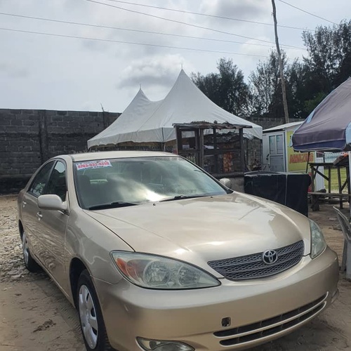 Tokumbo 2004 Camry LE  for Sale in Ajah Lagos