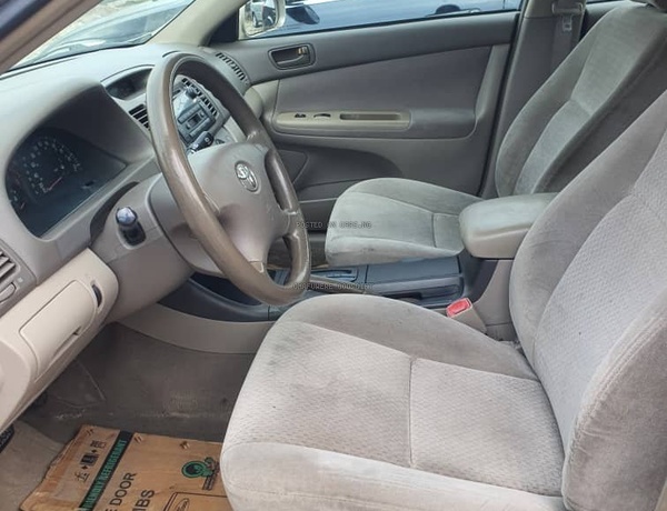 Tokumbo 2004 Camry LE  for Sale in Ajah Lagos