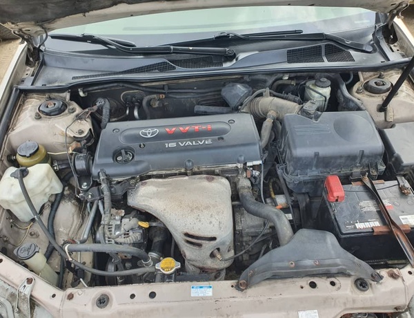 Tokumbo 2004 Camry LE  for Sale in Ajah Lagos