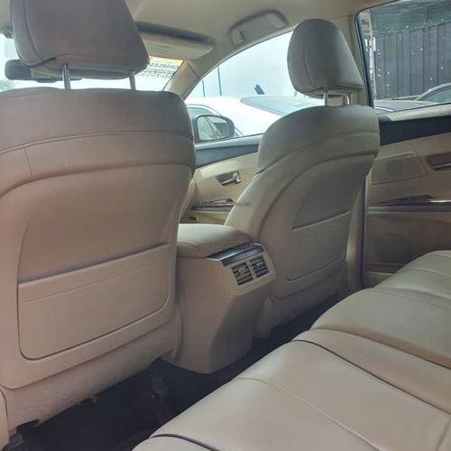 Tokunbo 2009 Toyota Venza for Sale In Ajah Lagos