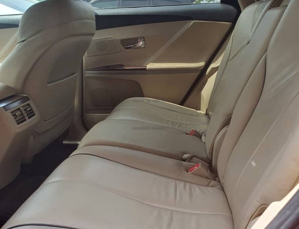 Tokunbo 2009 Toyota Venza for Sale In Ajah Lagos