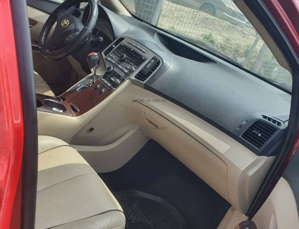 Tokunbo 2009 Toyota Venza for Sale In Ajah Lagos