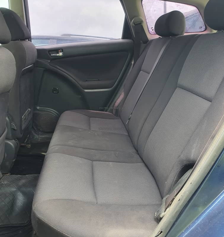 Neatly Used Registered Toyota Matrix 2004 for Sale In Lagos image