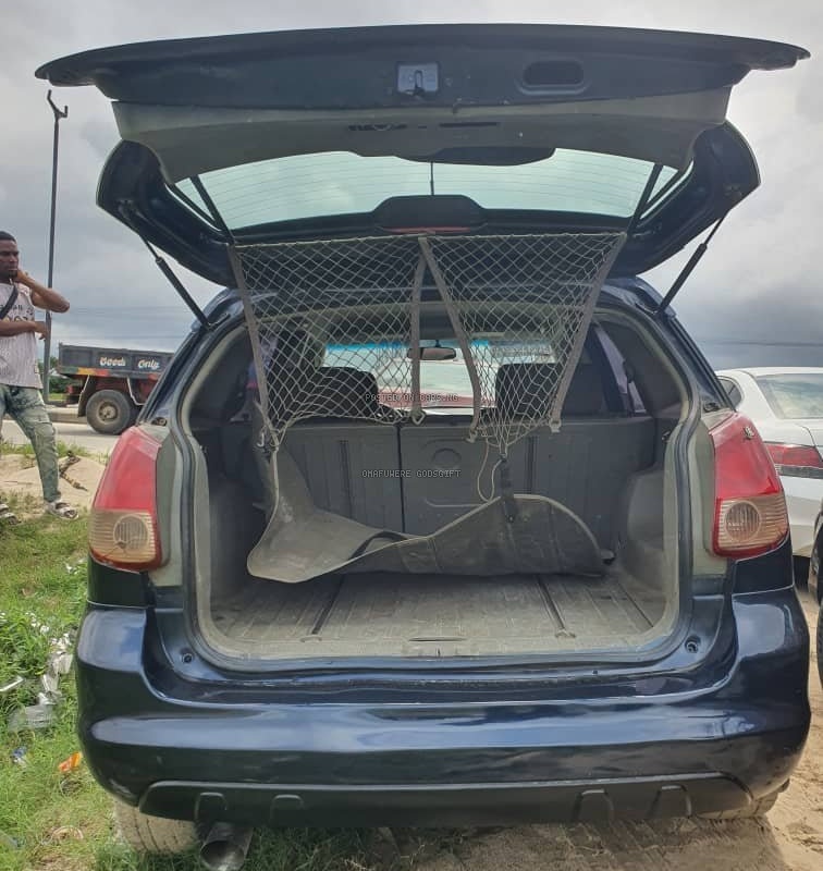 Neatly Used Registered Toyota Matrix 2004 for Sale In Lagos image
