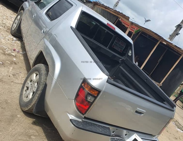 Foreign Used (Tokumbo) 2007 Honda Ridgeline for Sale In Lagos