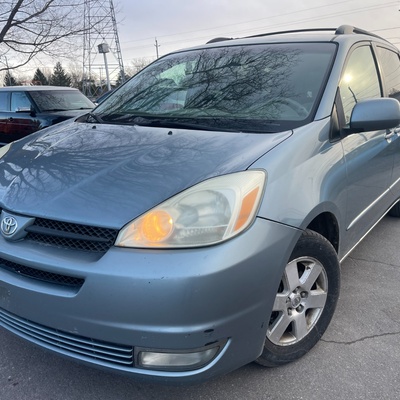 Toyota Sienna in lagos