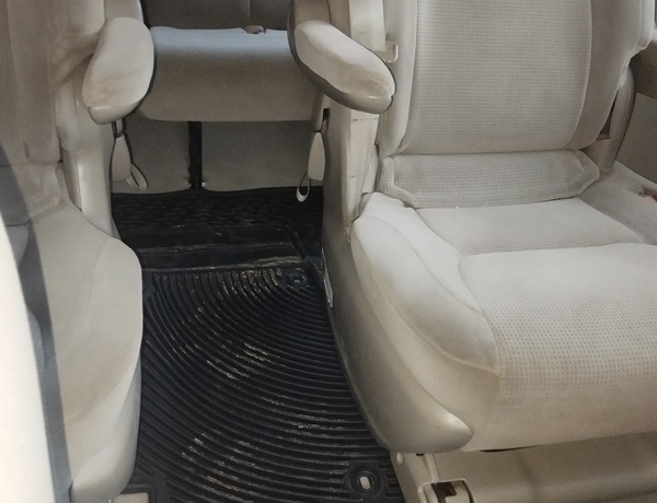 2006 Sienna LE in Aba