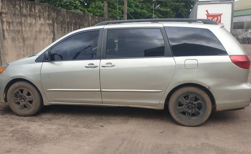 Toyota Sienna carriage In Lagos image