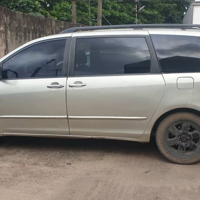 Toyota Sienna carriage In Lagos
