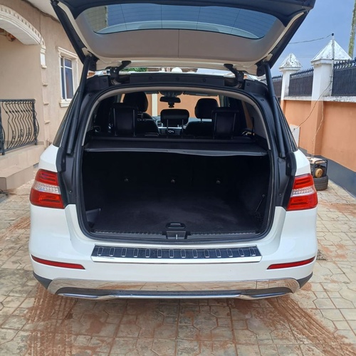 FOR SALE!!! ML350 4MATIC BENZ 2012 IN IPAJA, LAGOS STATE