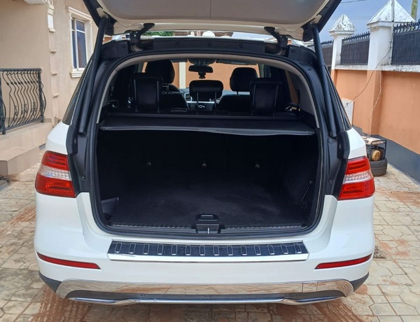 FOR SALE!!! ML350 4MATIC BENZ 2012 IN IPAJA, LAGOS STATE