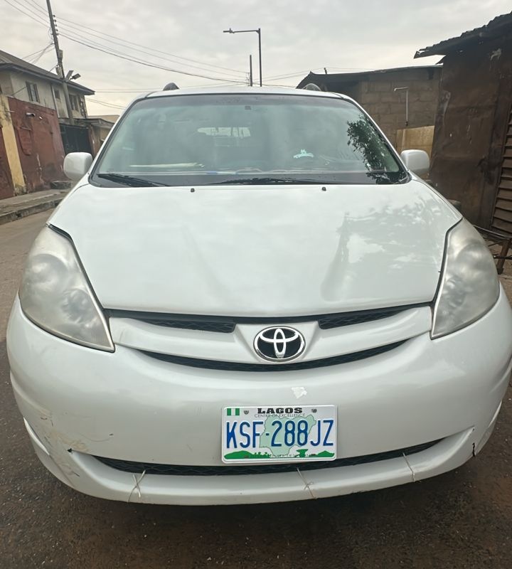 Toyota Sienna 2007 in Lagos , Ijaye Lagos image