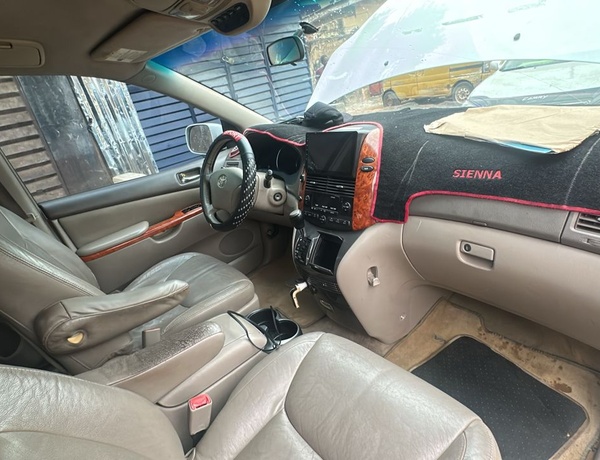 Toyota Sienna 2007 in Lagos , Ijaye Lagos