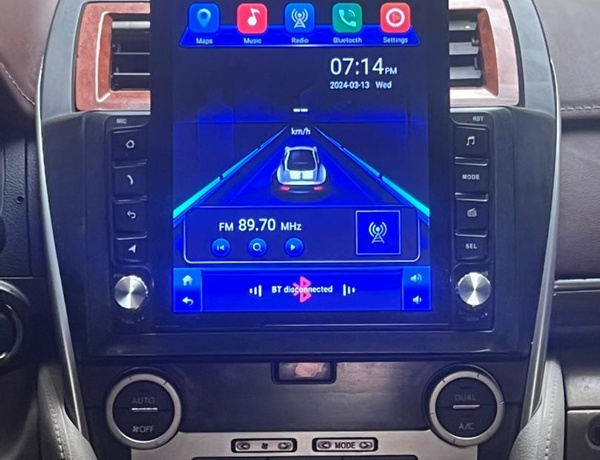 2014 Toyota Camry Hybrid In Lagos