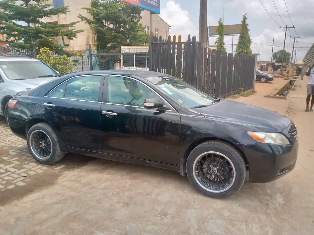 Car Image 9