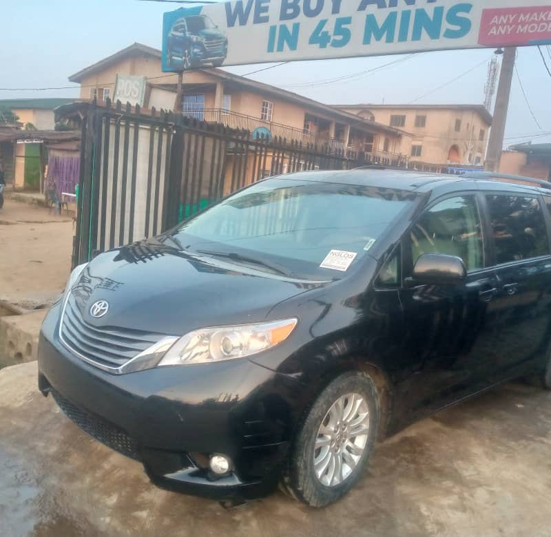 Toyota Sienna 2013 foreign used in lagos image