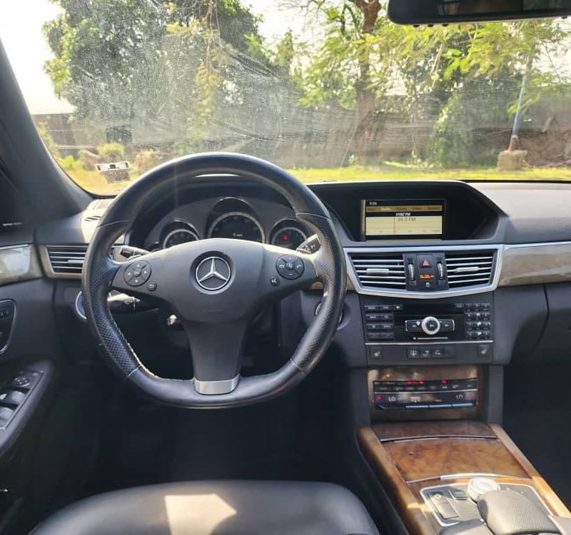 MERCEDES BENZ 2010 E350 FULL OPTION image
