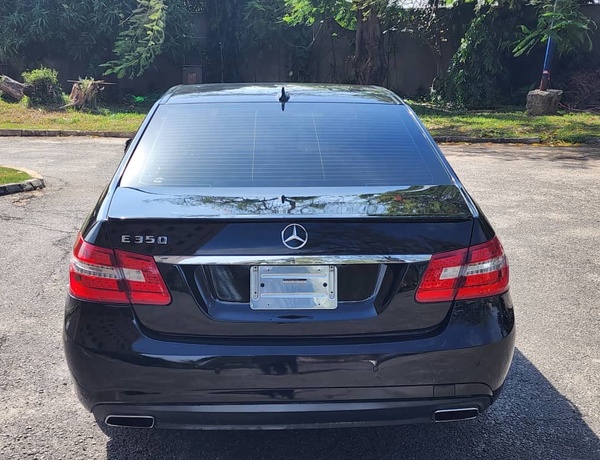 MERCEDES BENZ 2010 E350 FULL OPTION