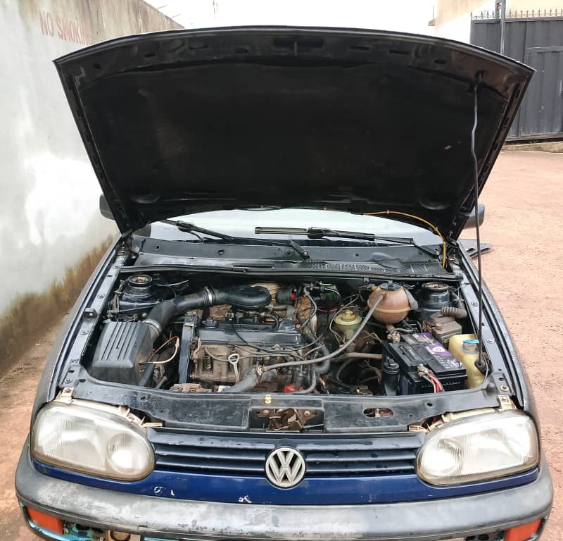 Volkswagen Golf 3, saloon car For Sale in Enugu state image