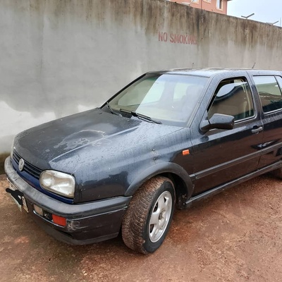 Volkswagen Golf 3, saloon car For Sale in Enugu state