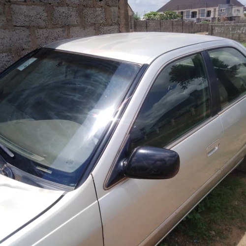 Camry SE 2001 for sale in Lugbe, Abuja
