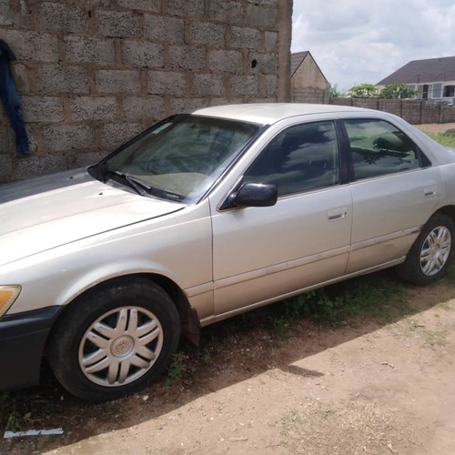 Camry SE 2001 for sale in Lugbe, Abuja