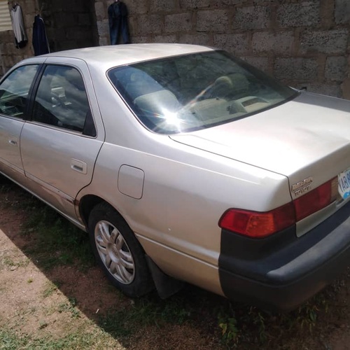 Camry SE 2001 for sale in Lugbe, Abuja