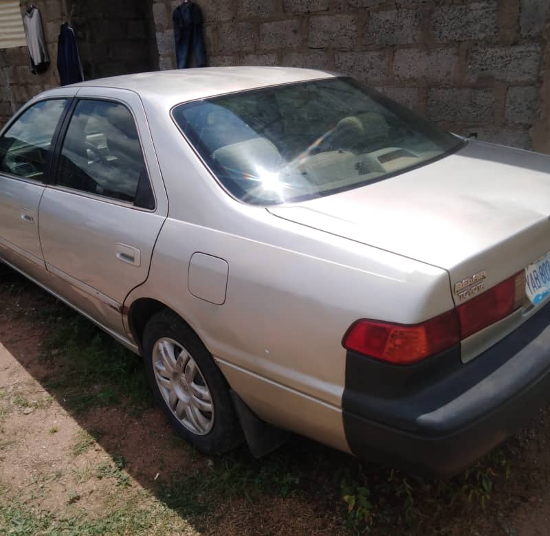 Camry SE 2001 for sale in Lugbe, Abuja image
