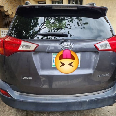 Nigerian Used Toyota RAV4 XLE 2013 in Surulere Lagos