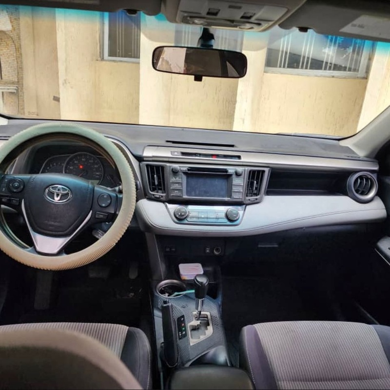 Nigerian Used Toyota RAV4 XLE 2013 in Surulere Lagos image