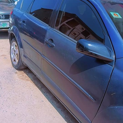 A Pontiac Vibes 04 For sale in shomolu Lagos state
