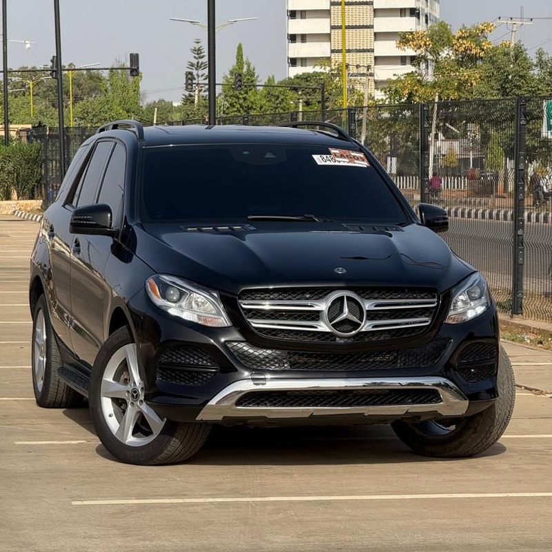Mercedes Benz GLE350 image