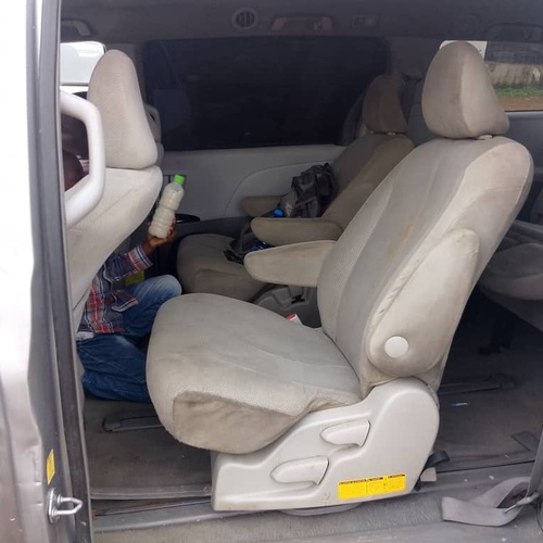 Nigerian used Toyota Sienna 2011 model for sale in lagos.