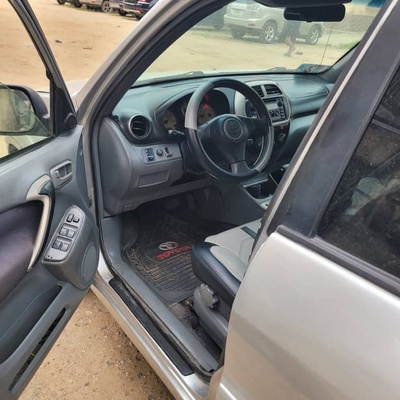 Nigerian used Toyota Rav4 2004 on sale in Ojo, Lagos State