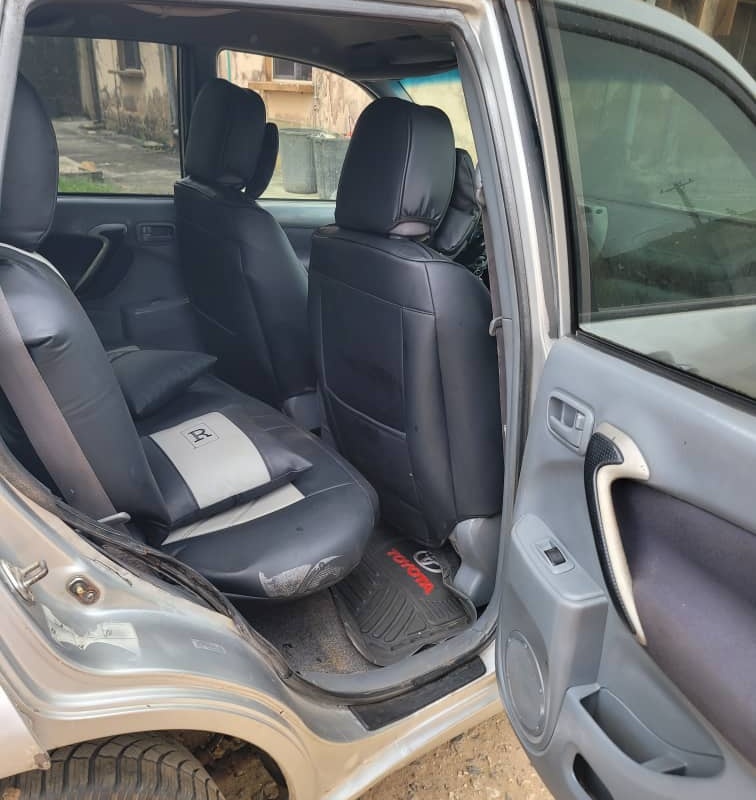 Nigerian used Toyota Rav4 2004 on sale in Ojo, Lagos State image
