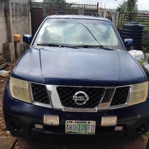 Nissan Pathfinder 2006 model for sale in Epe Lagos state
