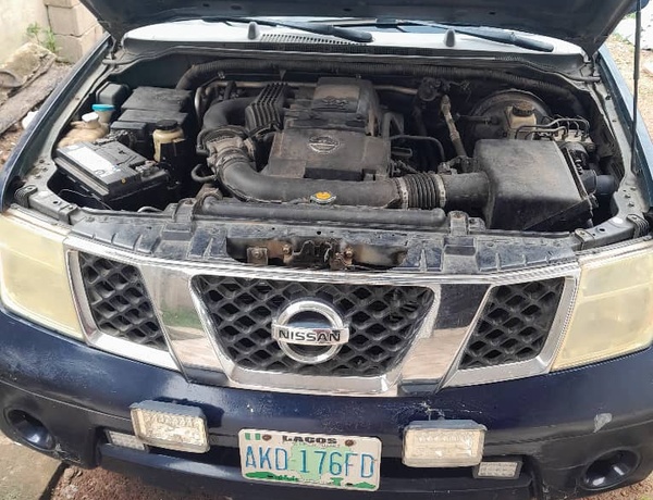 Nissan Pathfinder 2006 model for sale in Epe Lagos state