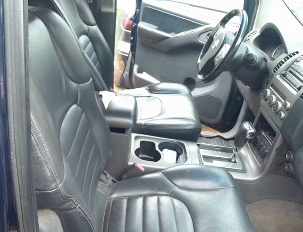 Nissan Pathfinder 2006 model for sale in Epe Lagos state