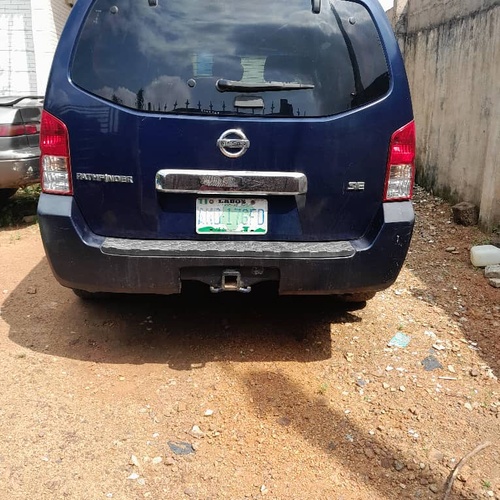 Nissan Pathfinder 2006 model for sale in Epe Lagos state